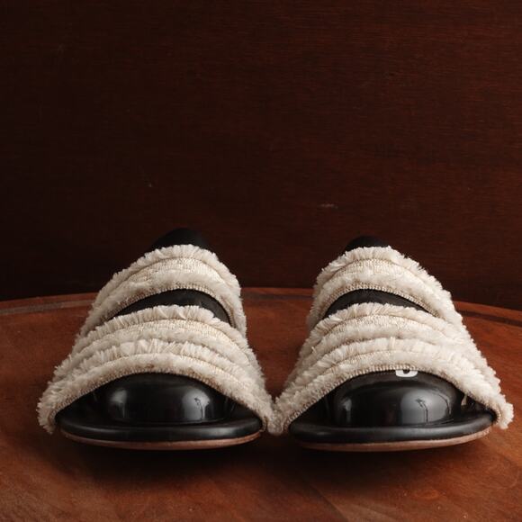 Rothy's Sandals Womens SZ 8.5 BLK White Sea Shell Fringe Slip On Slide Flat Shoe - Picture 3 of 10